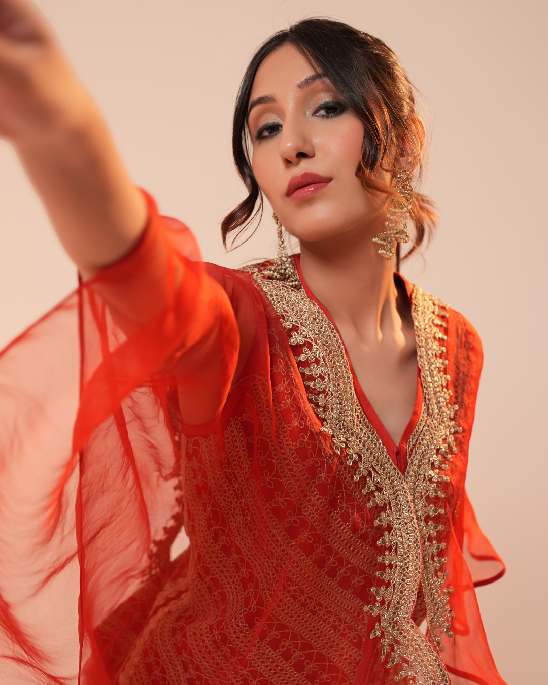 RED GHARARA WITH CAPE