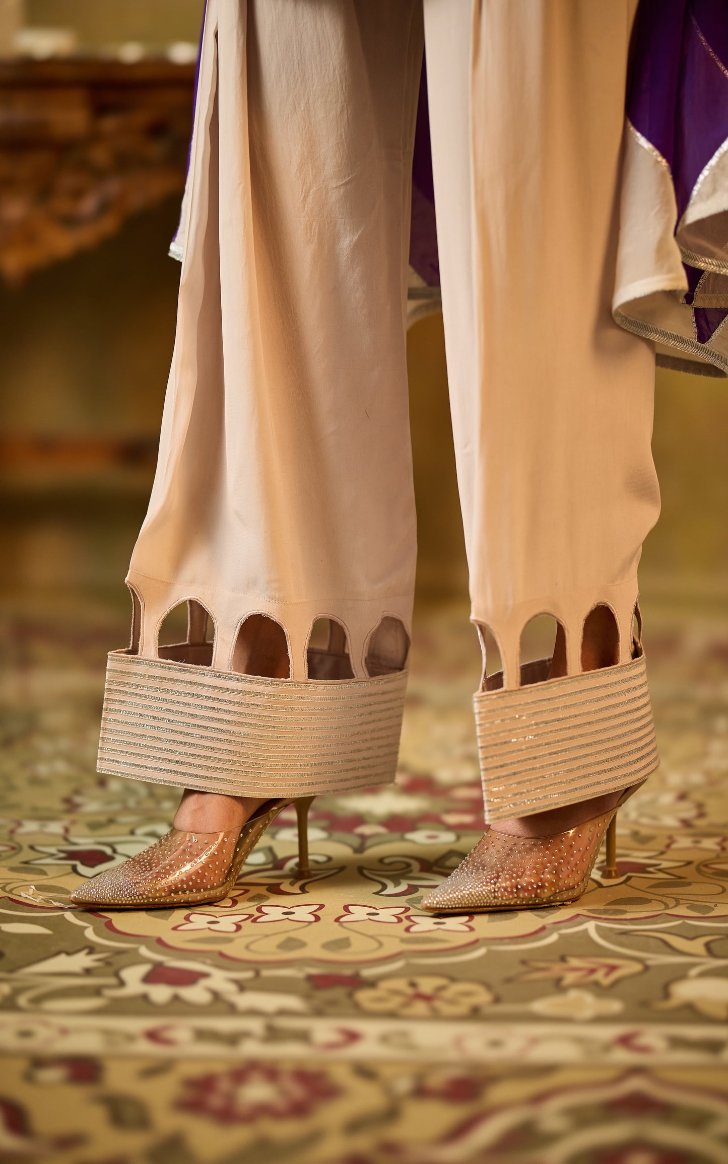 Mogra Farshi set