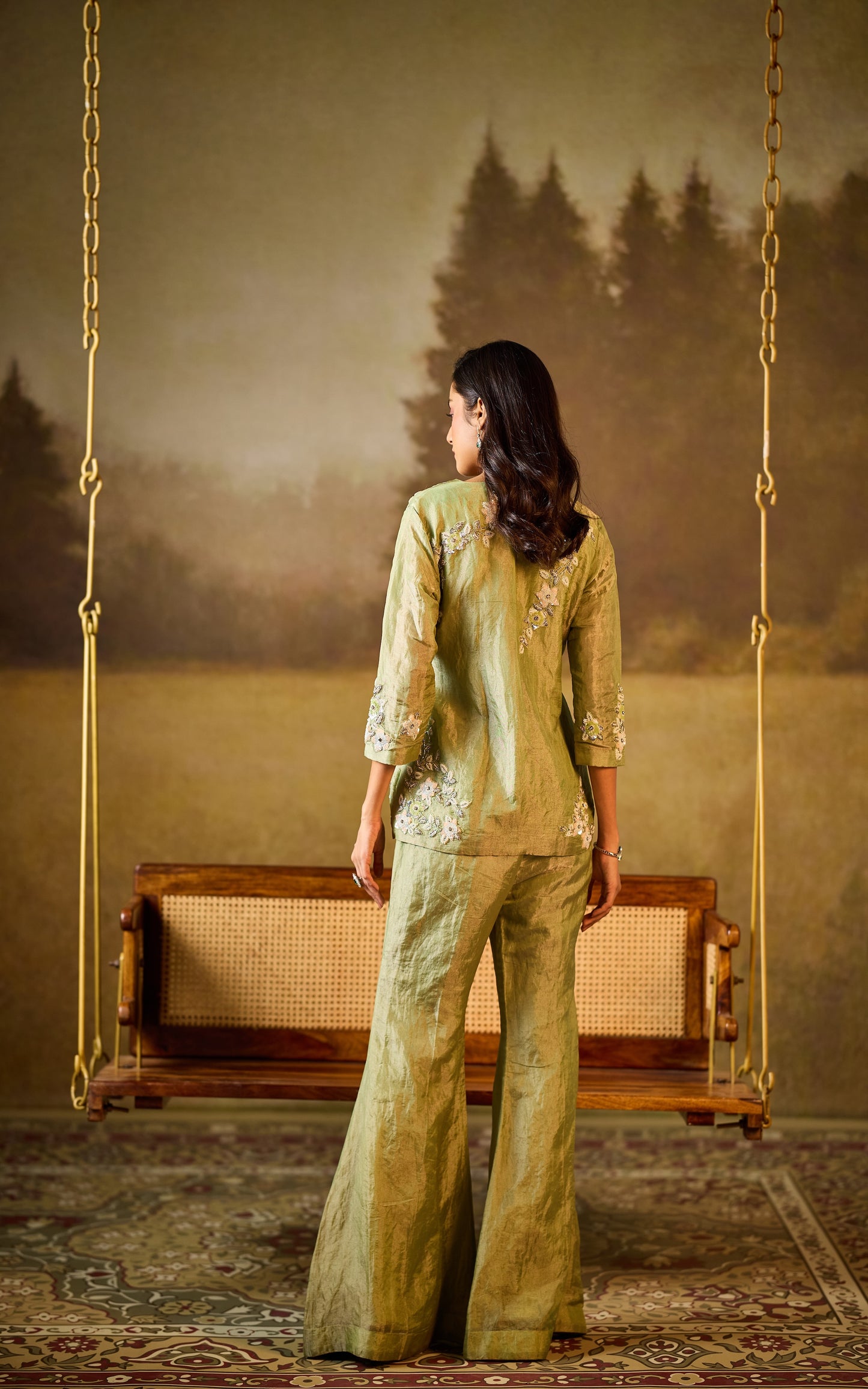 Spindle Tie Set