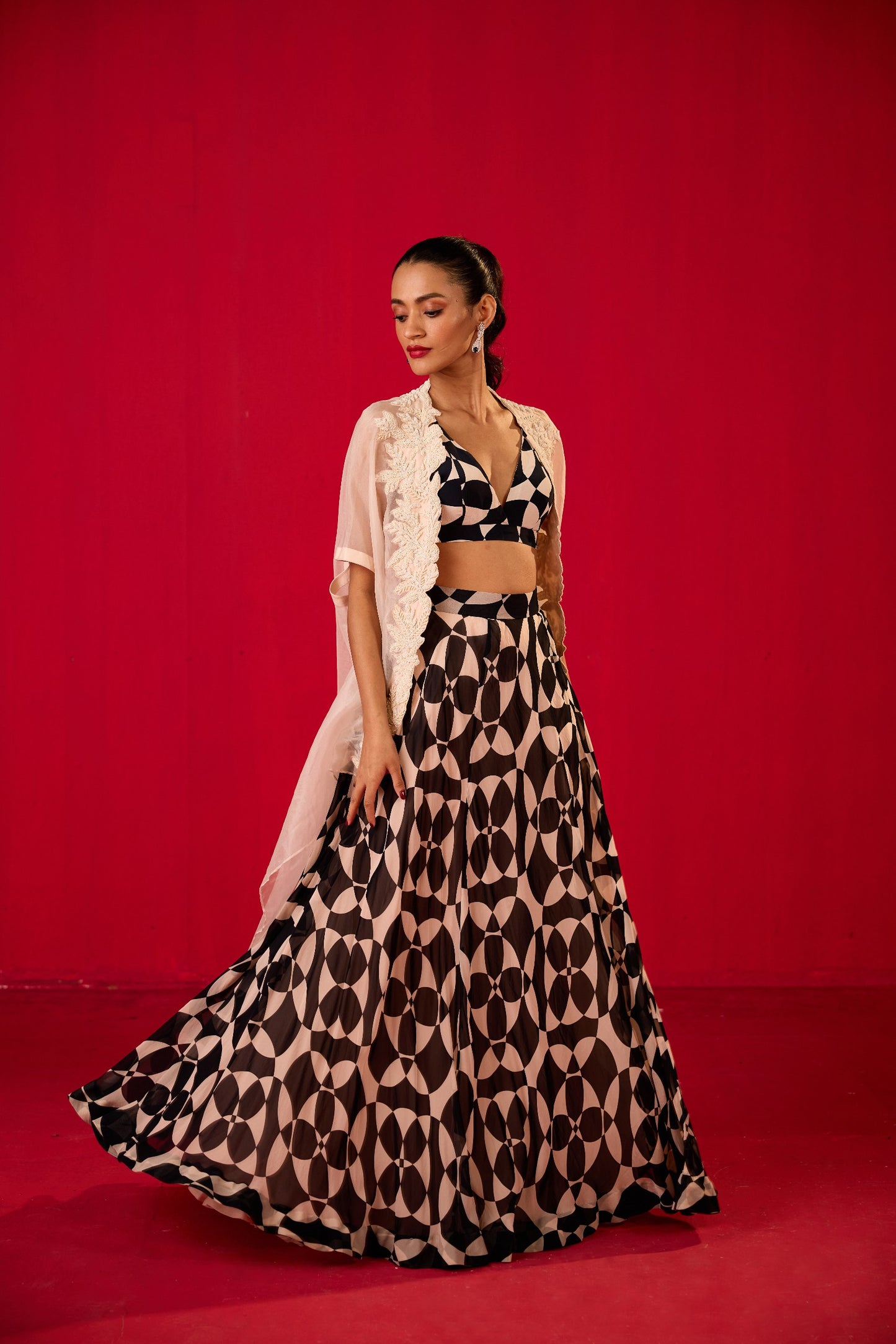PRINTED CHIFFON SKIRT WITH BUSTIER WITH OFF WHITE ORGANZA CREPE WITH EMB