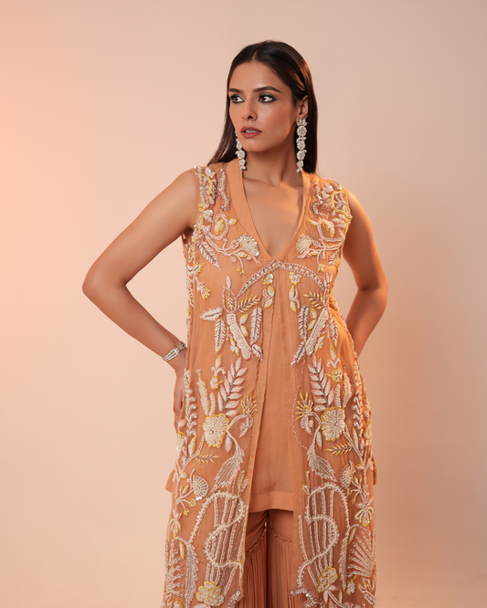 PEACE GHARARA WITH CAPE
